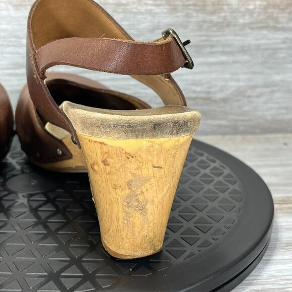 Dansko Women's Thea Brown Leather Studded Slingback Sandals Size EU 37 US 6.5 - Picture 11 of 12